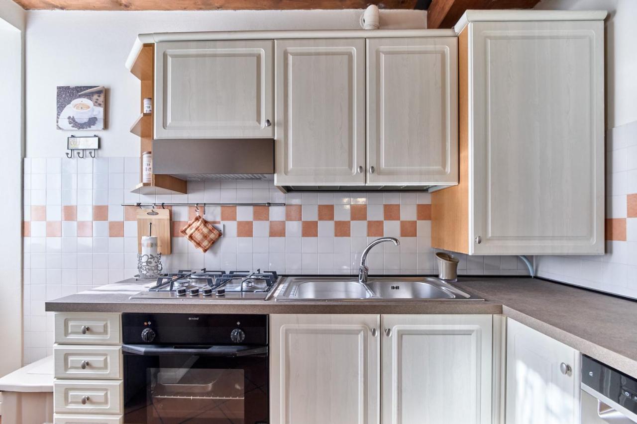 App. Maison Doree Desenzano del Garda Esterno foto