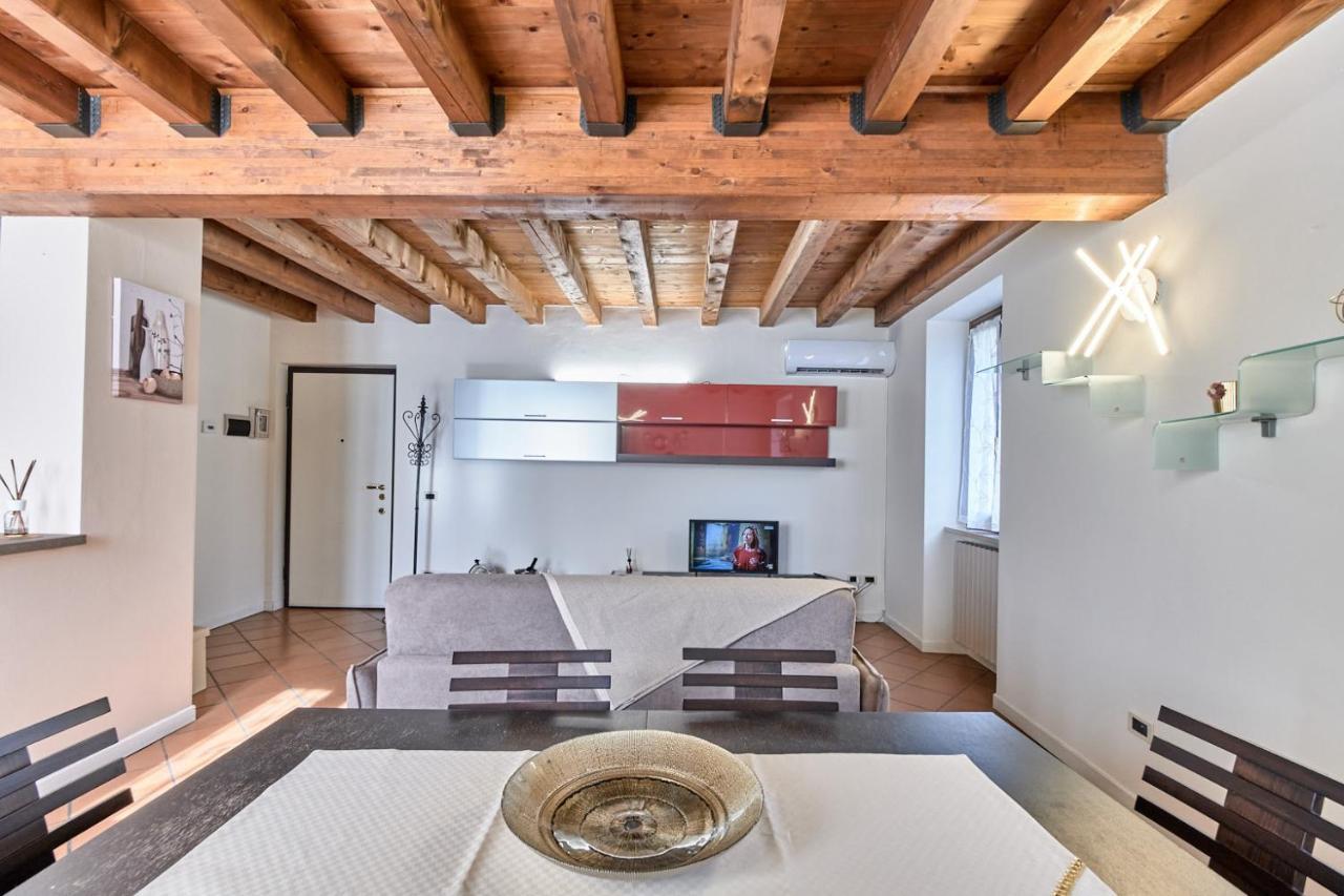App. Maison Doree Desenzano del Garda Esterno foto