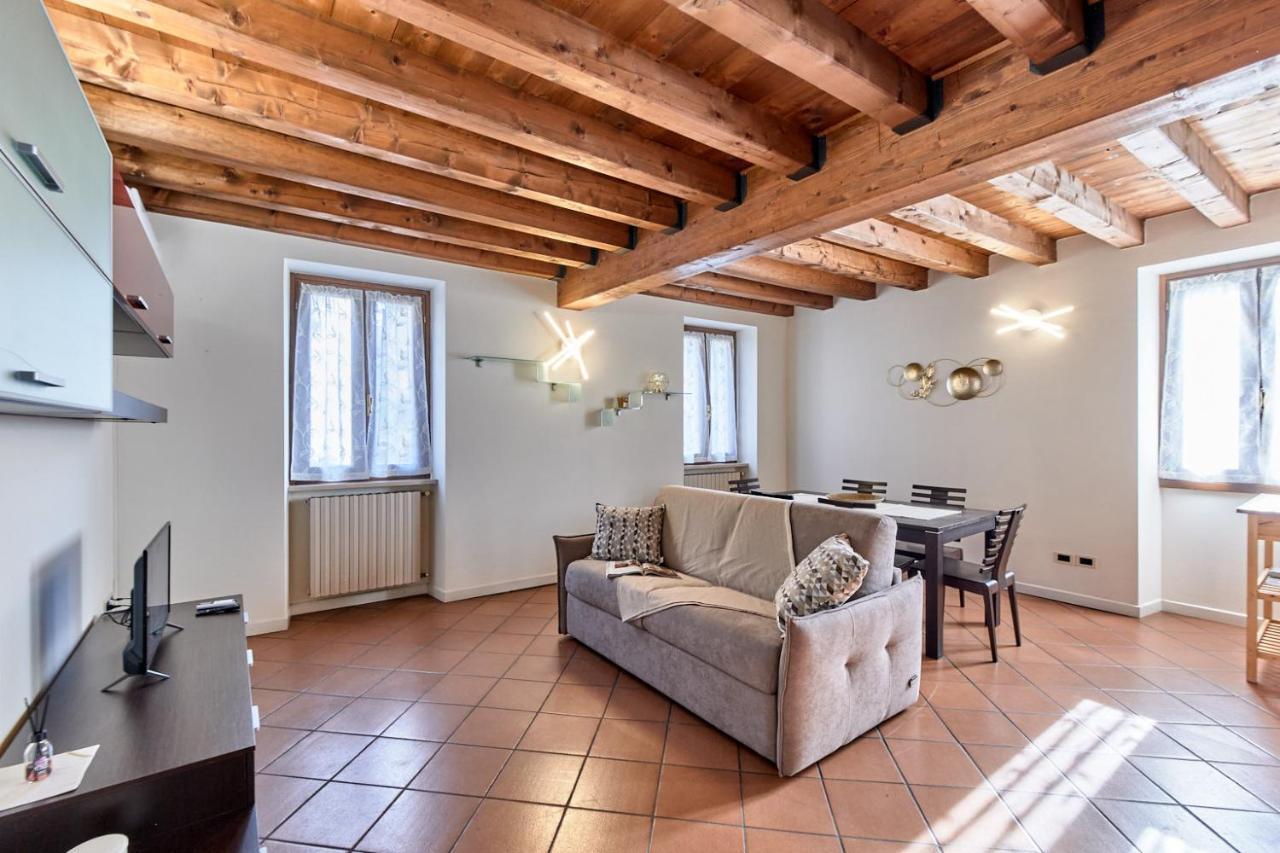 App. Maison Doree Desenzano del Garda Esterno foto