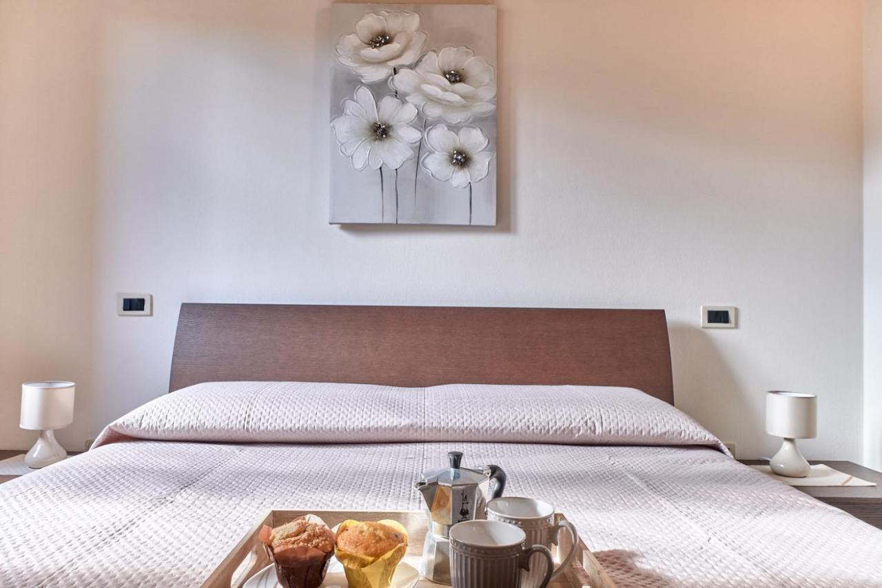 App. Maison Doree Desenzano del Garda Esterno foto