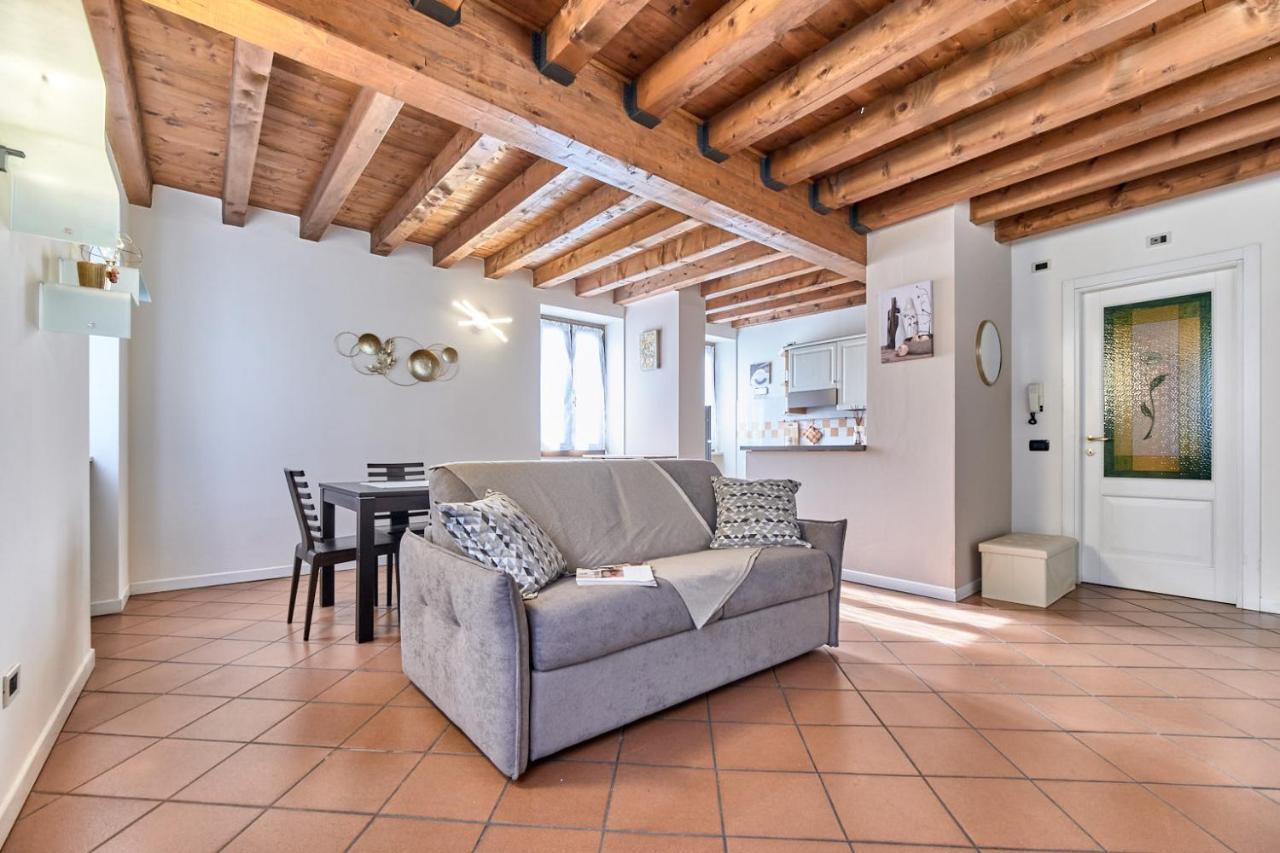 App. Maison Doree Desenzano del Garda Esterno foto